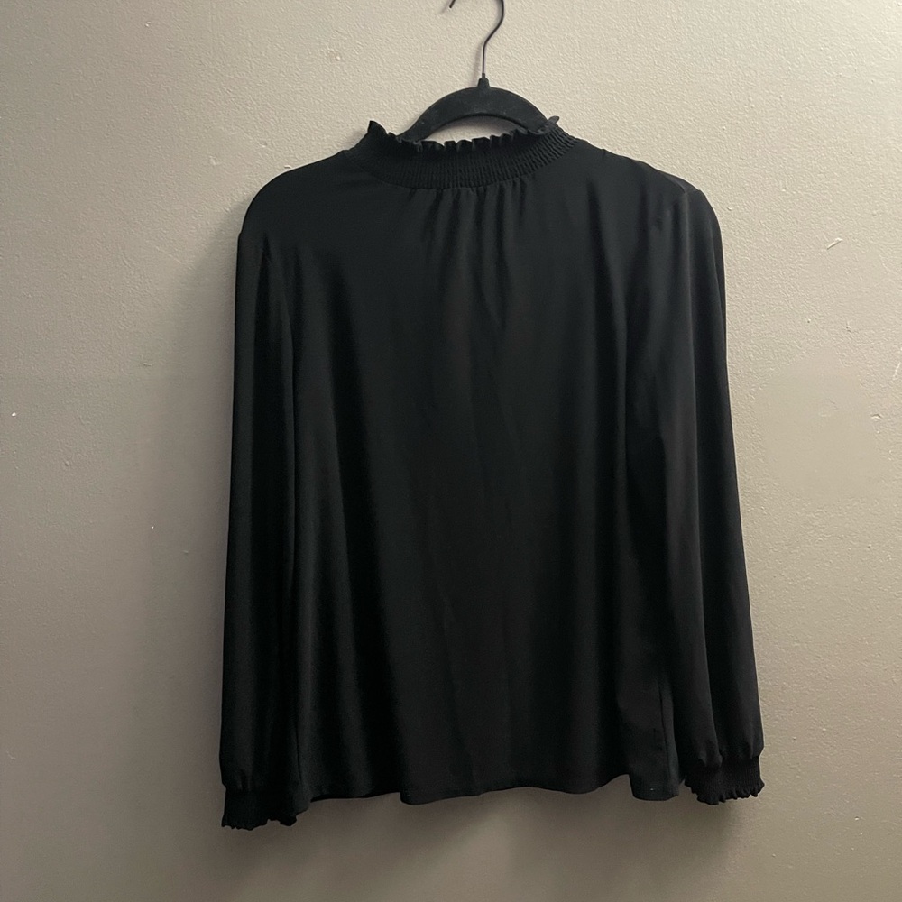 Anne Klein Black Ruffled Long Sleeve Blouse